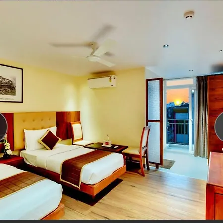 Ahom Comfort, 